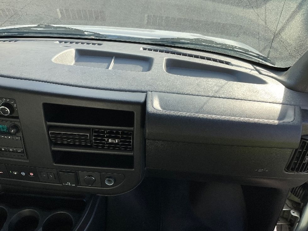 Light Duty Box Truck-Light and Medium Duty Trucks-GMC-2021-Savana G33903-Piqua-OH-97,931\n\t\tmiles-$ 28,750 - Image 21