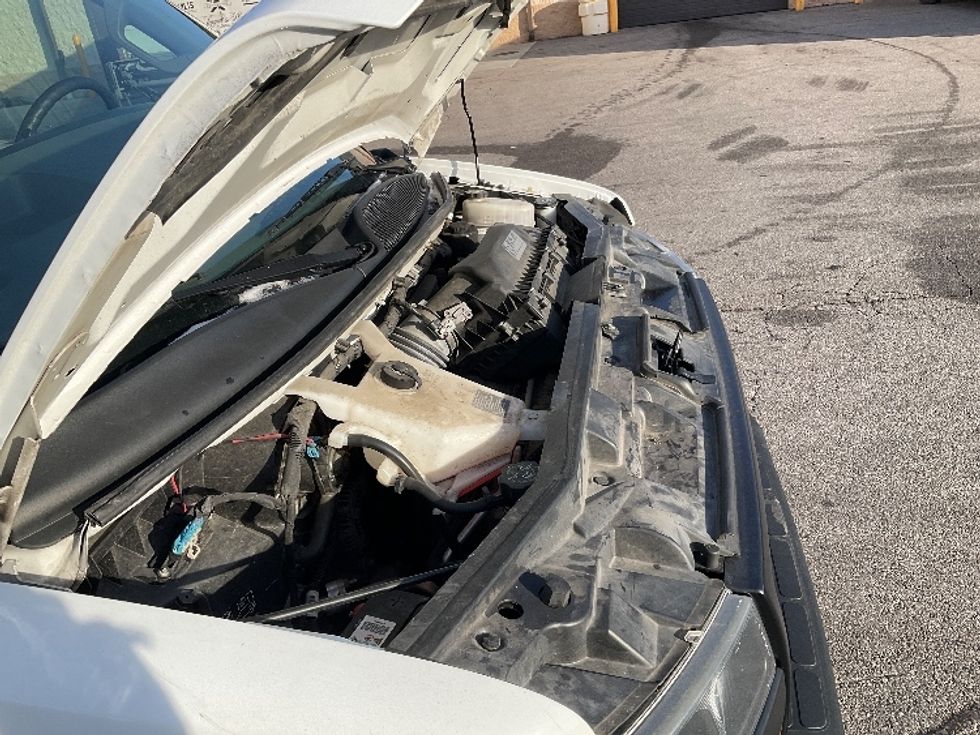 Light Duty Box Truck-Light and Medium Duty Trucks-GMC-2021-Savana G33903-Piqua-OH-97,931\n\t\tmiles-$ 28,750 - Image 23