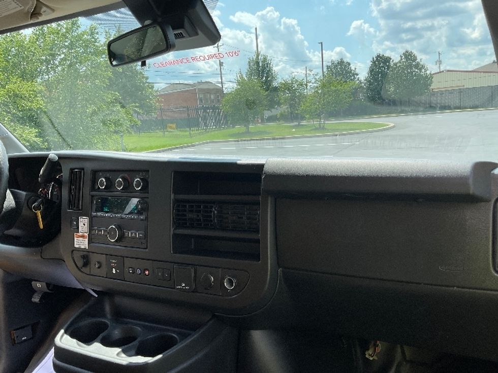 Light Duty Box Truck-Light and Medium Duty Trucks-GMC-2021-Savana G33903-Pittsburgh-PA-101,792\n\t\tmiles-$ 24,750 - Image 21