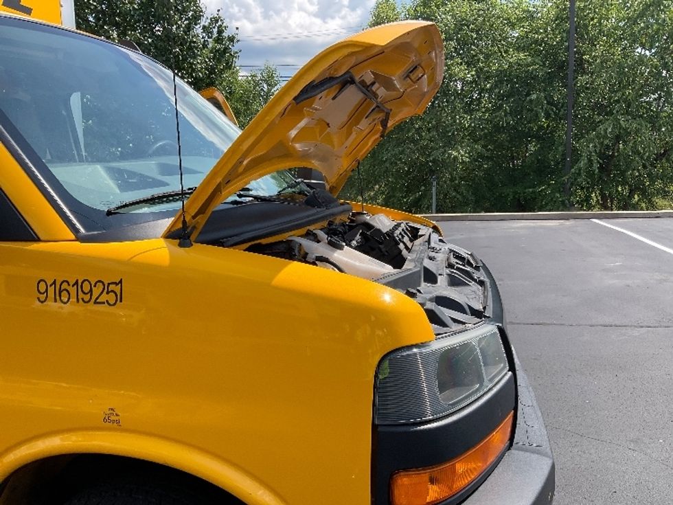 Light Duty Box Truck-Light and Medium Duty Trucks-GMC-2021-Savana G33903-Pittsburgh-PA-101,792\n\t\tmiles-$ 24,750 - Image 23