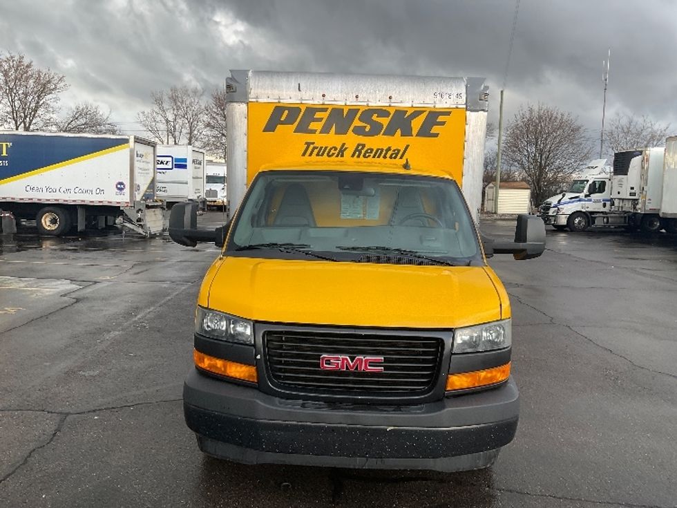 Light Duty Box Truck-Light and Medium Duty Trucks-GMC-2021-Savana G33903-Plymouth-MI-118,870\n\t\tmiles-$ 24,000 - Image 2