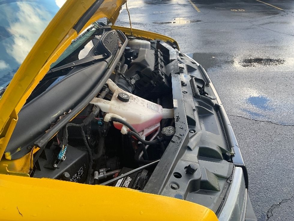 Light Duty Box Truck-Light and Medium Duty Trucks-GMC-2021-Savana G33903-Plymouth-MI-118,870\n\t\tmiles-$ 24,000 - Image 23