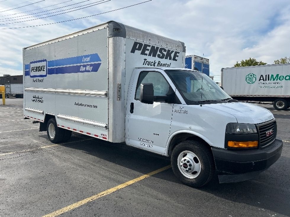 Light Duty Box Truck-Light and Medium Duty Trucks-GMC-2021-Savana G33903-Plymouth-MI-123,572\n\t\tmiles-$ 26,000 - Image 1