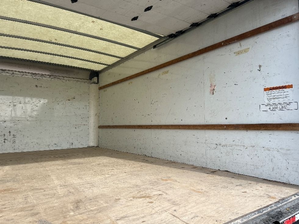 Light Duty Box Truck-Light and Medium Duty Trucks-GMC-2021-Savana G33903-Plymouth-MI-123,572\n\t\tmiles-$ 26,000 - Image 10