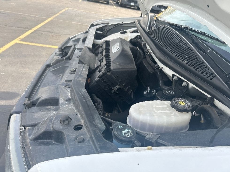 Light Duty Box Truck-Light and Medium Duty Trucks-GMC-2021-Savana G33903-Plymouth-MI-123,572\n\t\tmiles-$ 26,000 - Image 21