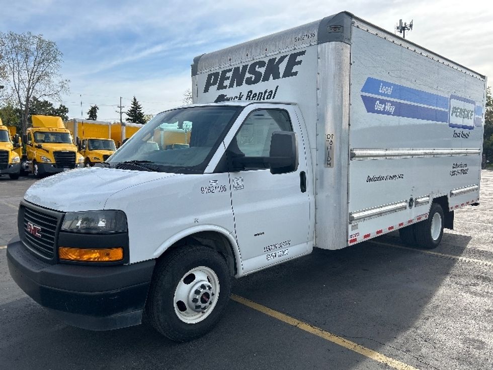 Light Duty Box Truck-Light and Medium Duty Trucks-GMC-2021-Savana G33903-Plymouth-MI-123,572\n\t\tmiles-$ 26,000 - Image 3