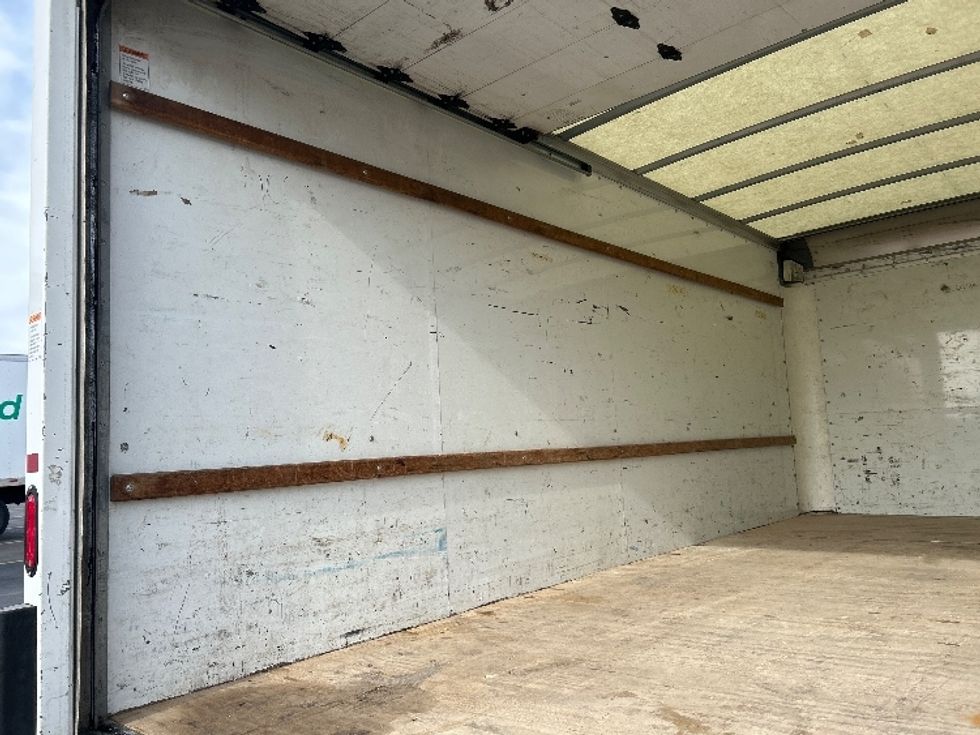 Light Duty Box Truck-Light and Medium Duty Trucks-GMC-2021-Savana G33903-Plymouth-MI-123,572\n\t\tmiles-$ 26,000 - Image 9
