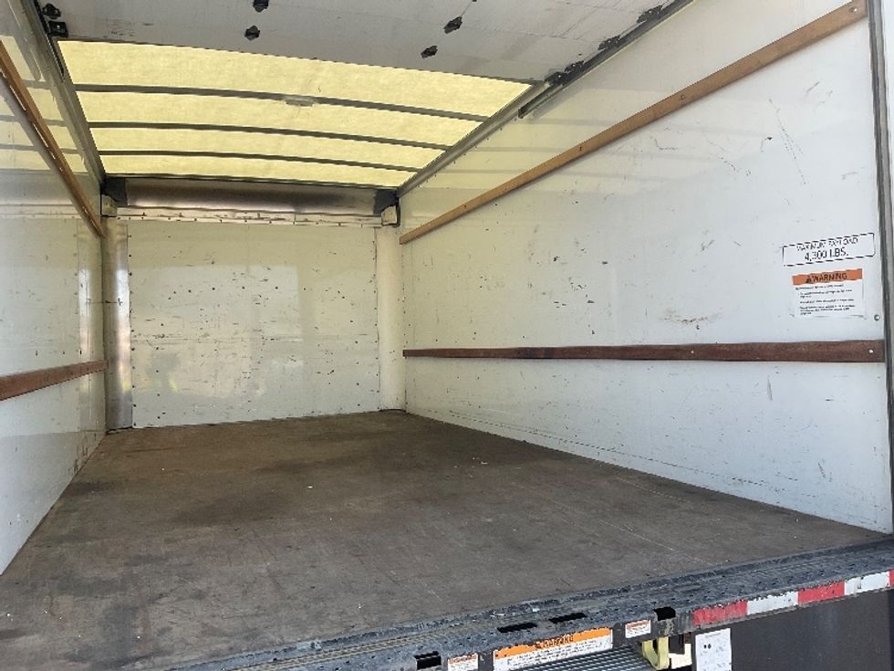 Light Duty Box Truck-Light and Medium Duty Trucks-GMC-2021-Savana G33903-Plymouth-MI-78,746\n\t\tmiles-$ 31,500 - Image 12