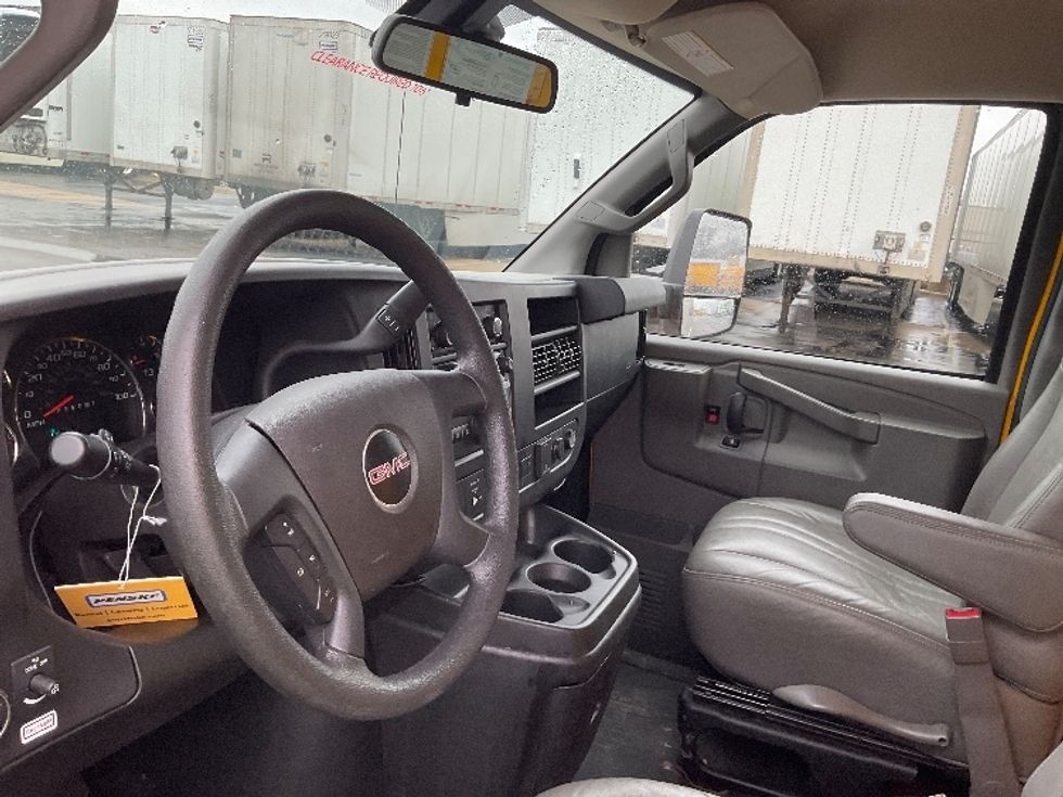 Light Duty Box Truck-Light and Medium Duty Trucks-GMC-2021-Savana G33903-Plymouth-MI-80,860\n\t\tmiles-$ 28,250 - Image 17