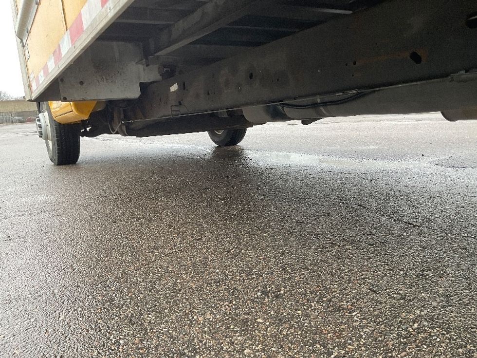 Light Duty Box Truck-Light and Medium Duty Trucks-GMC-2021-Savana G33903-Plymouth-MI-80,860\n\t\tmiles-$ 28,250 - Image 5