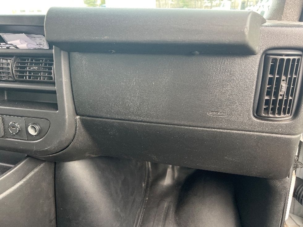 Light Duty Box Truck-Light and Medium Duty Trucks-GMC-2021-Savana G33903-Plymouth-MI-90,564\n\t\tmiles-$ 30,250 - Image 21