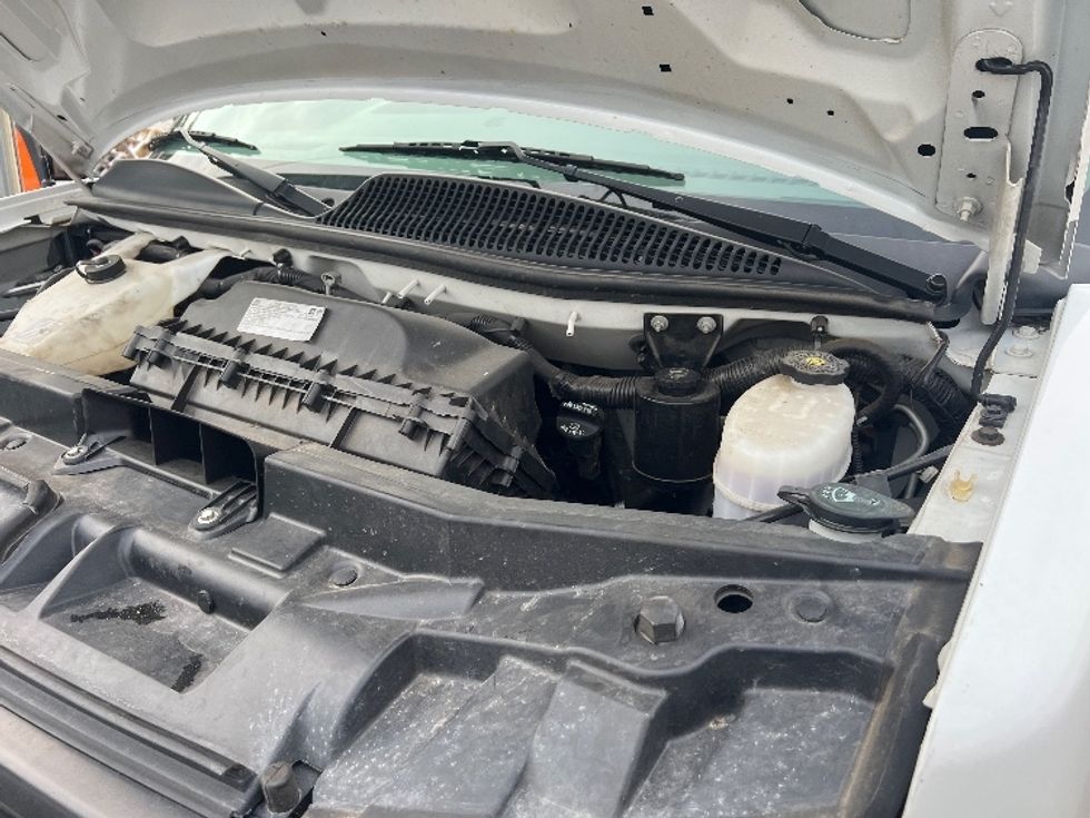 Light Duty Box Truck-Light and Medium Duty Trucks-GMC-2021-Savana G33903-Plymouth-MI-90,564\n\t\tmiles-$ 30,250 - Image 24