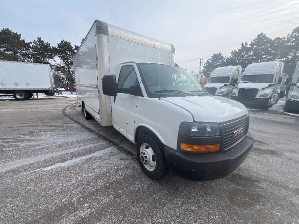 Light Duty Box Truck-Light and Medium Duty Trucks-GMC-2021-Savana G33903-Plymouth-MI-95,274\n\t\tmiles-$ 29,750 - Image 1