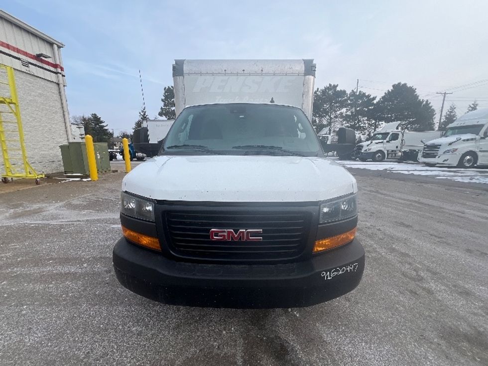 Light Duty Box Truck-Light and Medium Duty Trucks-GMC-2021-Savana G33903-Plymouth-MI-95,274\n\t\tmiles-$ 29,750 - Image 2