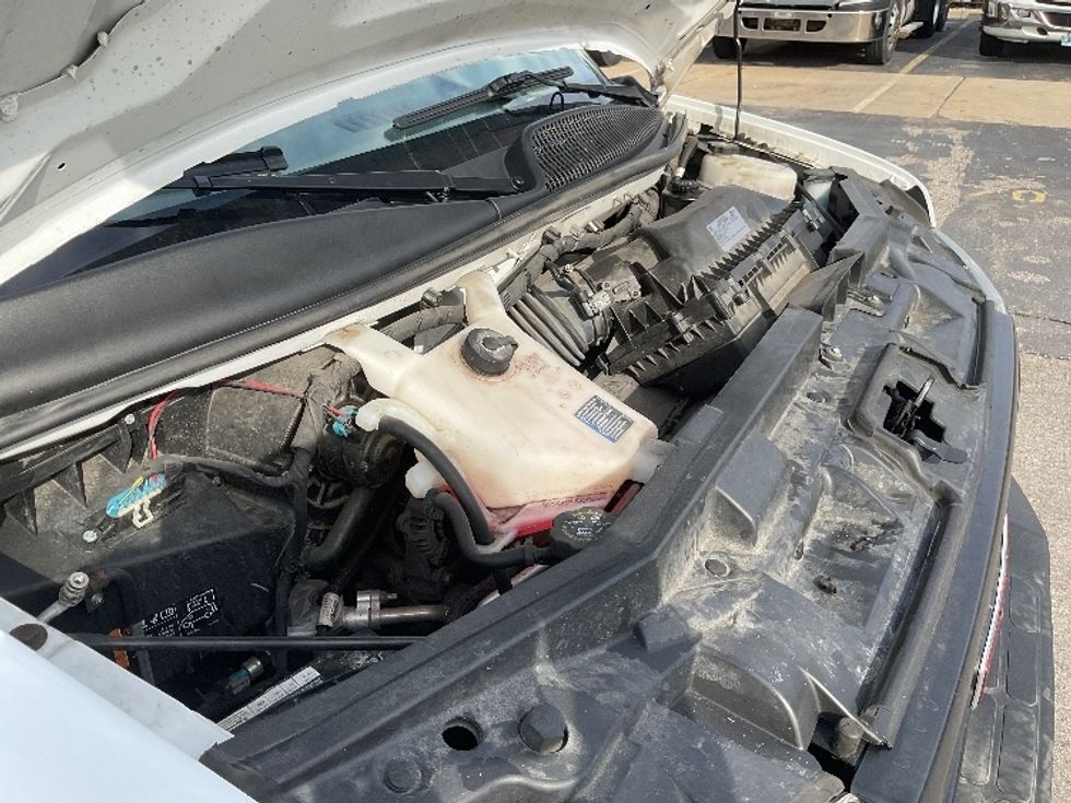 Light Duty Box Truck-Light and Medium Duty Trucks-GMC-2021-Savana G33903-Plymouth-MI-96,994\n\t\tmiles-$ 29,500 - Image 23