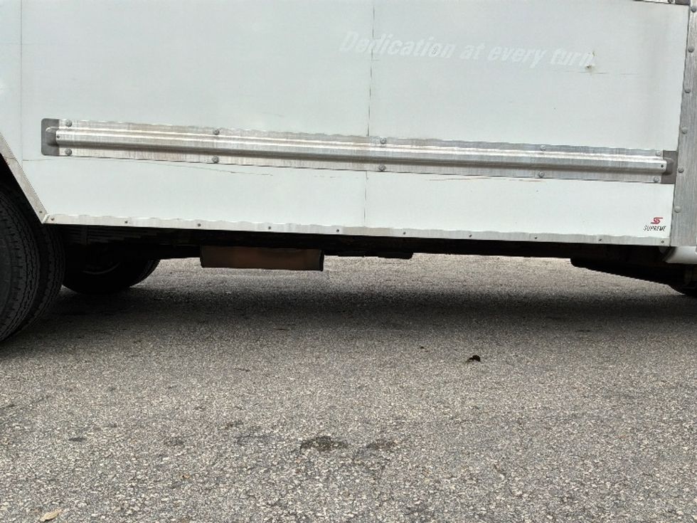 Light Duty Box Truck-Light and Medium Duty Trucks-GMC-2021-Savana G33903-Pompano Beach-FL-102,623\n\t\tmiles-$ 30,500 - Image 14