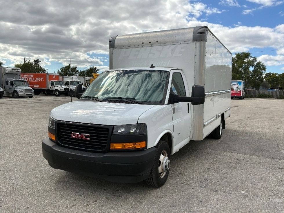Light Duty Box Truck-Light and Medium Duty Trucks-GMC-2021-Savana G33903-Pompano Beach-FL-102,623\n\t\tmiles-$ 30,500 - Image 3