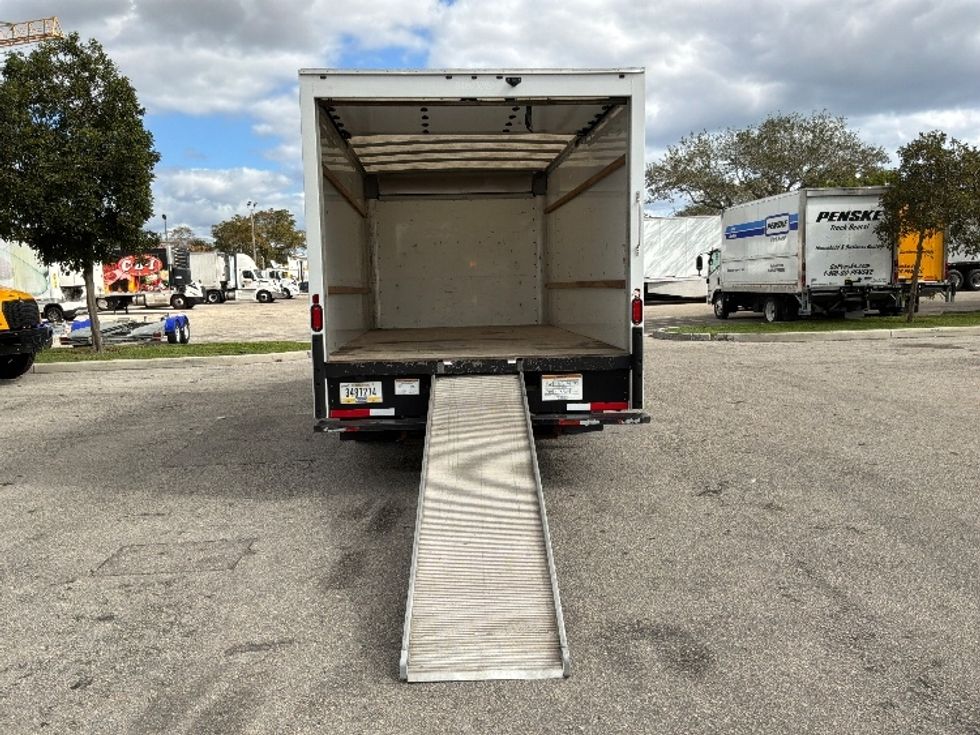 Light Duty Box Truck-Light and Medium Duty Trucks-GMC-2021-Savana G33903-Pompano Beach-FL-102,623\n\t\tmiles-$ 30,500 - Image 9