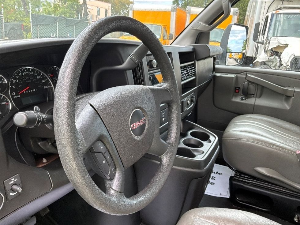 Light Duty Box Truck-Light and Medium Duty Trucks-GMC-2021-Savana G33903-Pompano Beach-FL-105,025\n\t\tmiles-$ 30,250 - Image 17