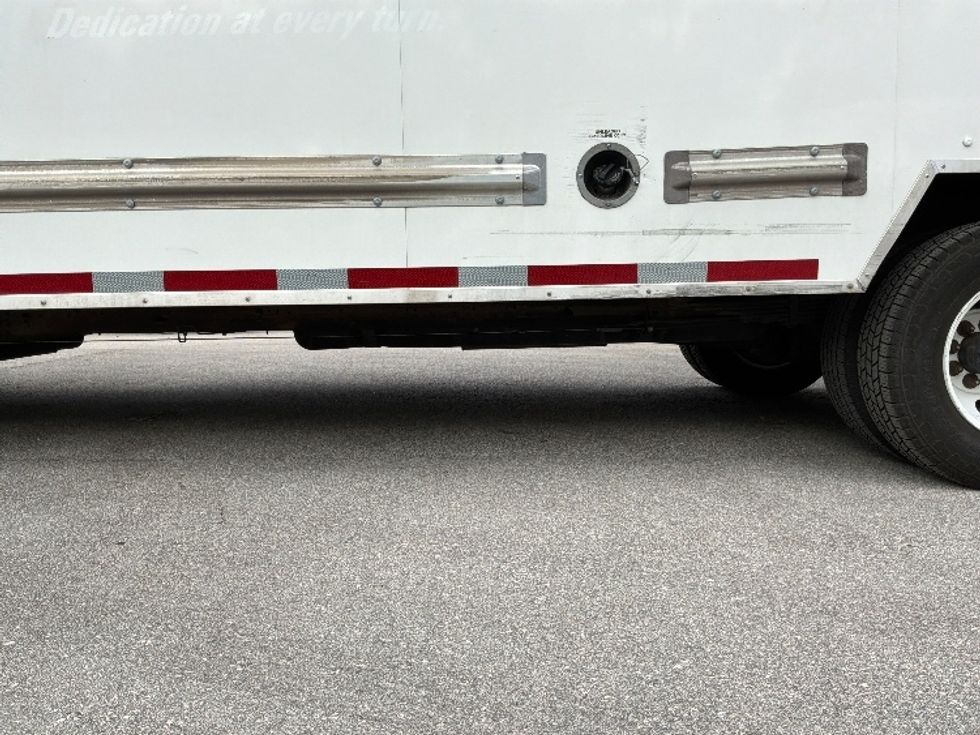Light Duty Box Truck-Light and Medium Duty Trucks-GMC-2021-Savana G33903-Pompano Beach-FL-105,025\n\t\tmiles-$ 30,250 - Image 5
