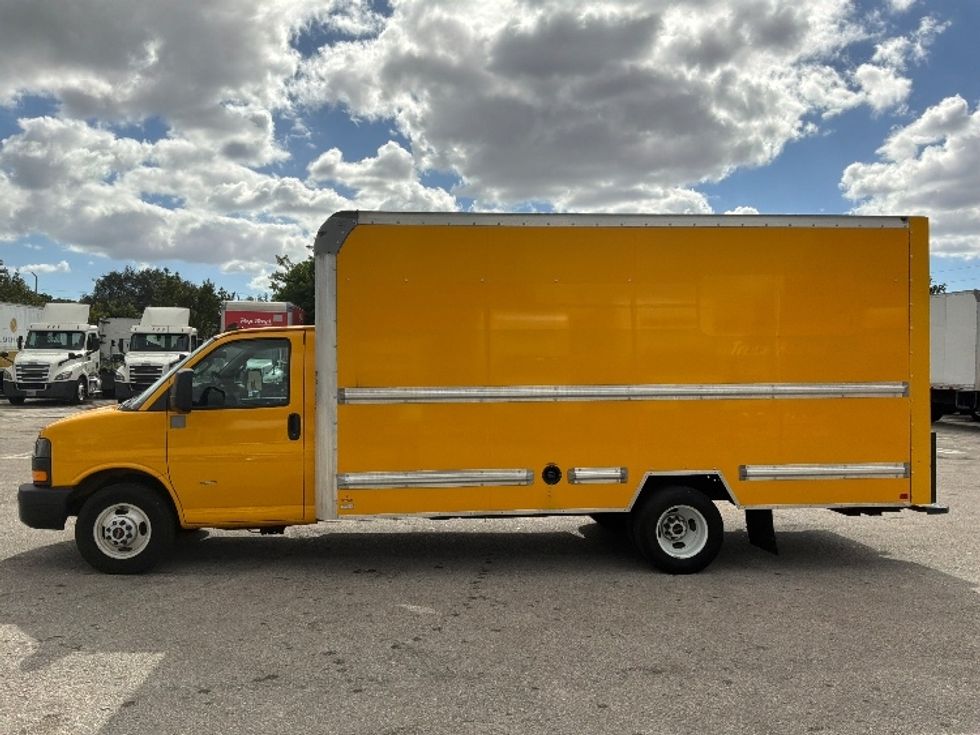 Light Duty Box Truck-Light and Medium Duty Trucks-GMC-2021-Savana G33903-Pompano Beach-FL-106,944\n\t\tmiles-$ 23,750 - Image 4