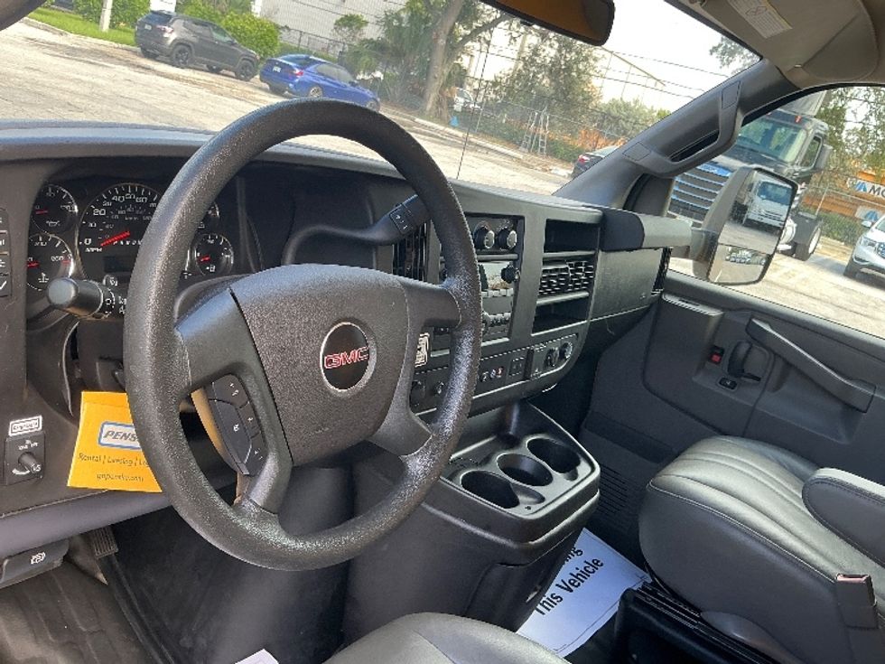 Light Duty Box Truck-Light and Medium Duty Trucks-GMC-2021-Savana G33903-Pompano Beach-FL-111,500\n\t\tmiles-$ 24,250 - Image 17