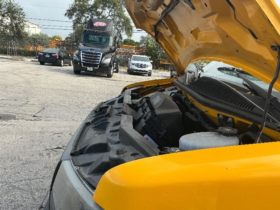 Light Duty Box Truck-Light and Medium Duty Trucks-GMC-2021-Savana G33903-Pompano Beach-FL-111,500\n\t\tmiles-$ 24,250 - Image 24