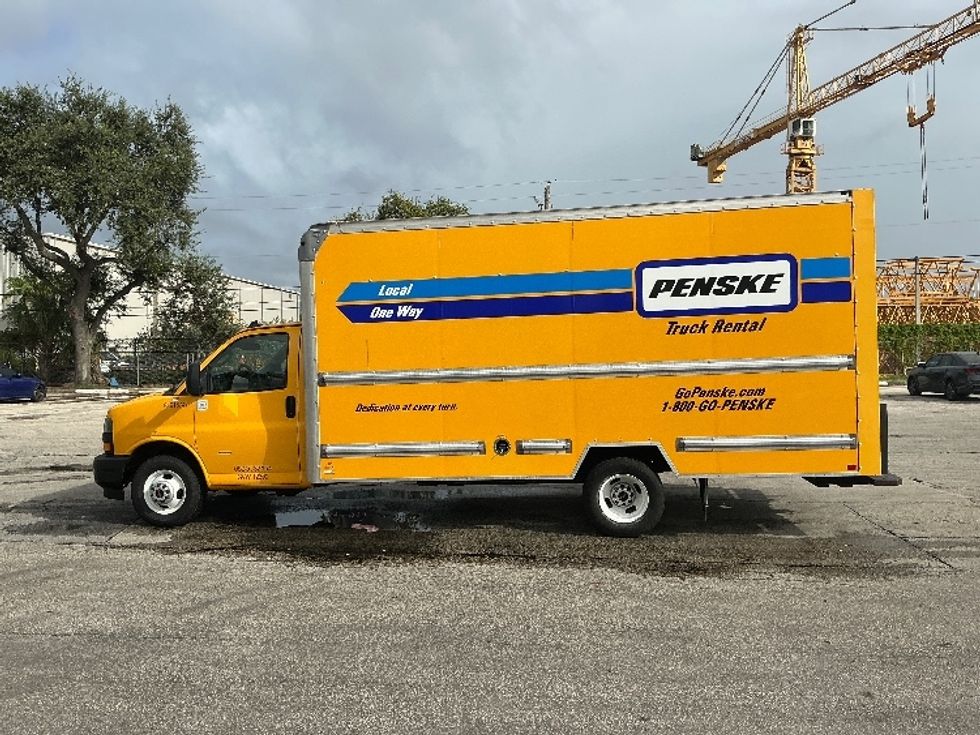 Light Duty Box Truck-Light and Medium Duty Trucks-GMC-2021-Savana G33903-Pompano Beach-FL-111,500\n\t\tmiles-$ 24,250 - Image 4