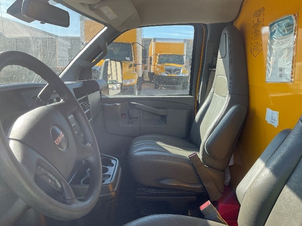 Light Duty Box Truck-Light and Medium Duty Trucks-GMC-2021-Savana G33903-Poplar Bluff-MO-103,553\n\t\tmiles-$ 25,750 - Image 19