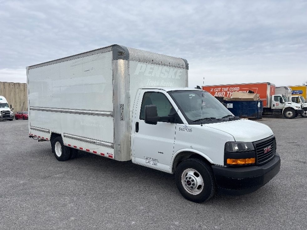 Light Duty Box Truck-Light and Medium Duty Trucks-GMC-2021-Savana G33903-Poplar Bluff-MO-121,683\n\t\tmiles-$ 26,750 - Image 1