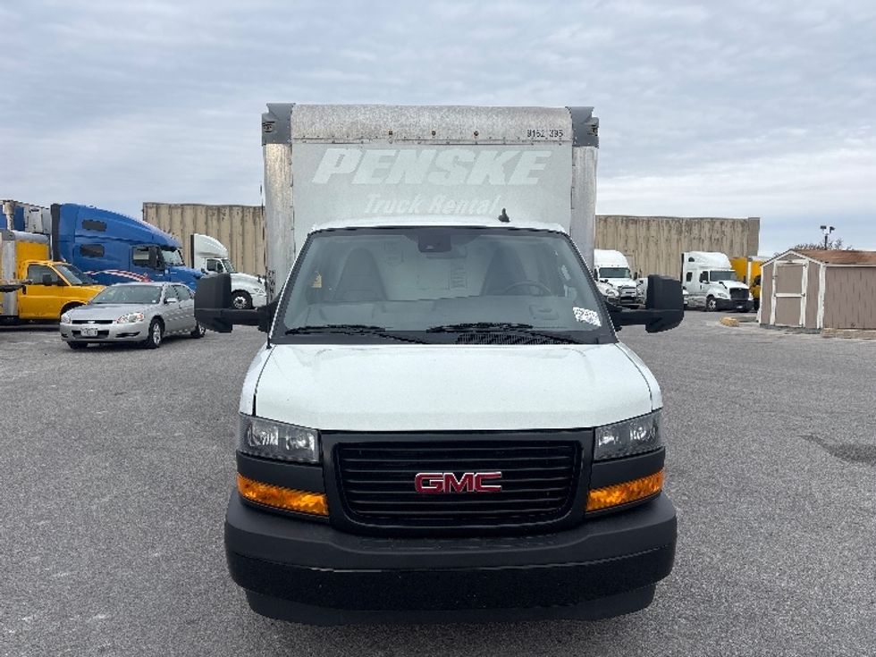 Light Duty Box Truck-Light and Medium Duty Trucks-GMC-2021-Savana G33903-Poplar Bluff-MO-121,683\n\t\tmiles-$ 26,750 - Image 2