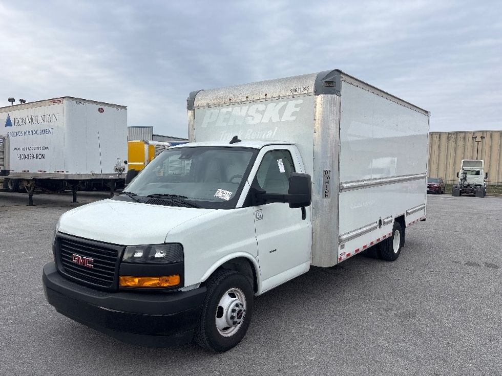 Light Duty Box Truck-Light and Medium Duty Trucks-GMC-2021-Savana G33903-Poplar Bluff-MO-121,683\n\t\tmiles-$ 26,750 - Image 3