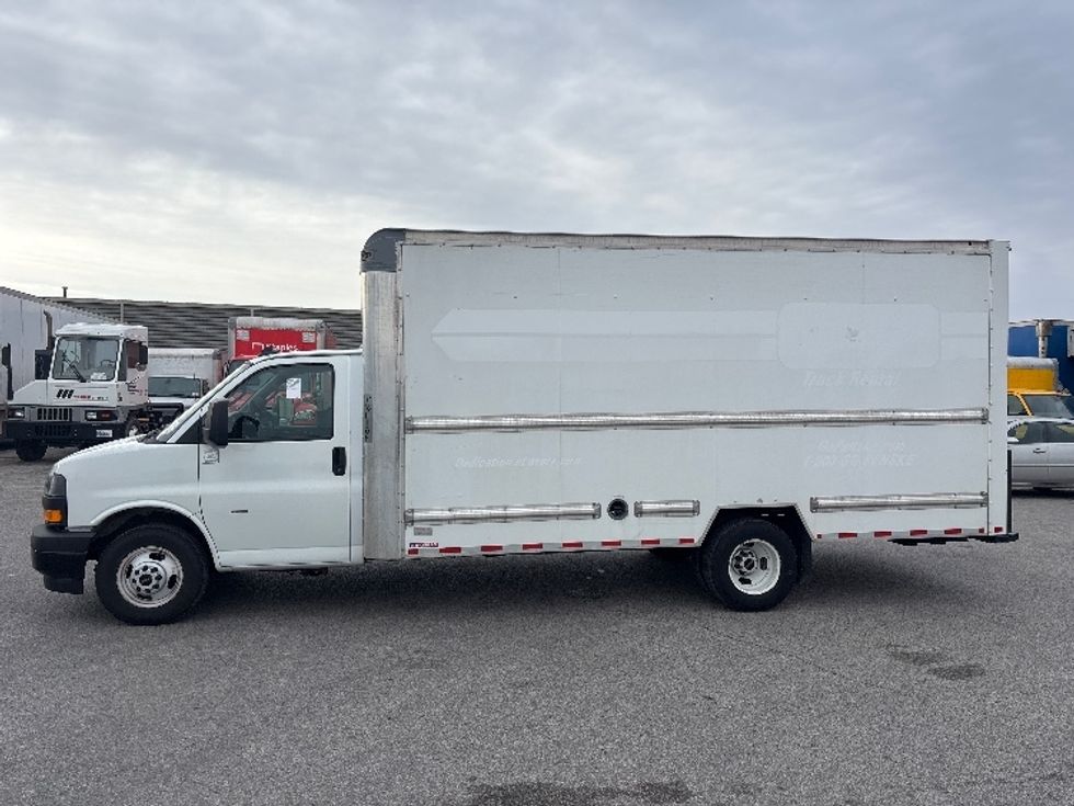 Light Duty Box Truck-Light and Medium Duty Trucks-GMC-2021-Savana G33903-Poplar Bluff-MO-121,683\n\t\tmiles-$ 26,750 - Image 4