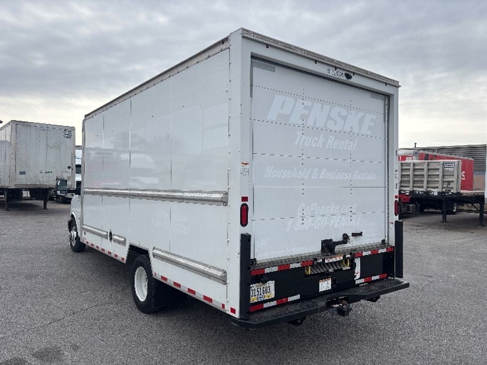 Light Duty Box Truck-Light and Medium Duty Trucks-GMC-2021-Savana G33903-Poplar Bluff-MO-121,683\n\t\tmiles-$ 26,750 - Image 6