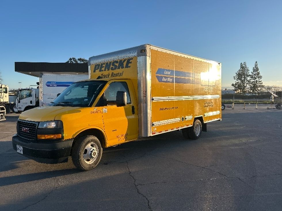 Light Duty Box Truck-Light and Medium Duty Trucks-GMC-2021-Savana G33903-Portland-OR-107,953\n\t\tmiles-$ 23,750 - Image 3