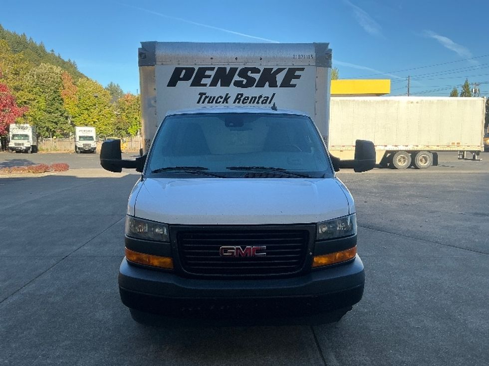 Light Duty Box Truck-Light and Medium Duty Trucks-GMC-2021-Savana G33903-Portland-OR-113,676\n\t\tmiles-$ 27,750 - Image 2