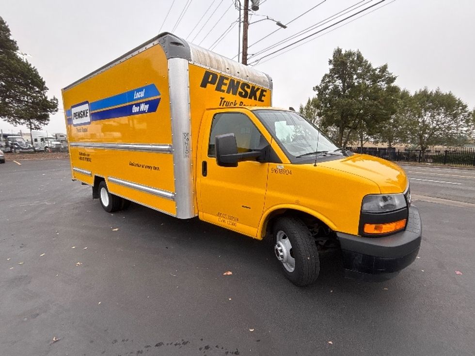 Light Duty Box Truck-Light and Medium Duty Trucks-GMC-2021-Savana G33903-Portland-OR-71,863\n\t\tmiles-$ 26,750 - Image 1