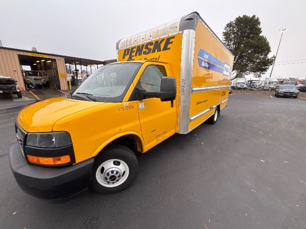 Light Duty Box Truck-Light and Medium Duty Trucks-GMC-2021-Savana G33903-Portland-OR-71,863\n\t\tmiles-$ 26,750 - Image 3