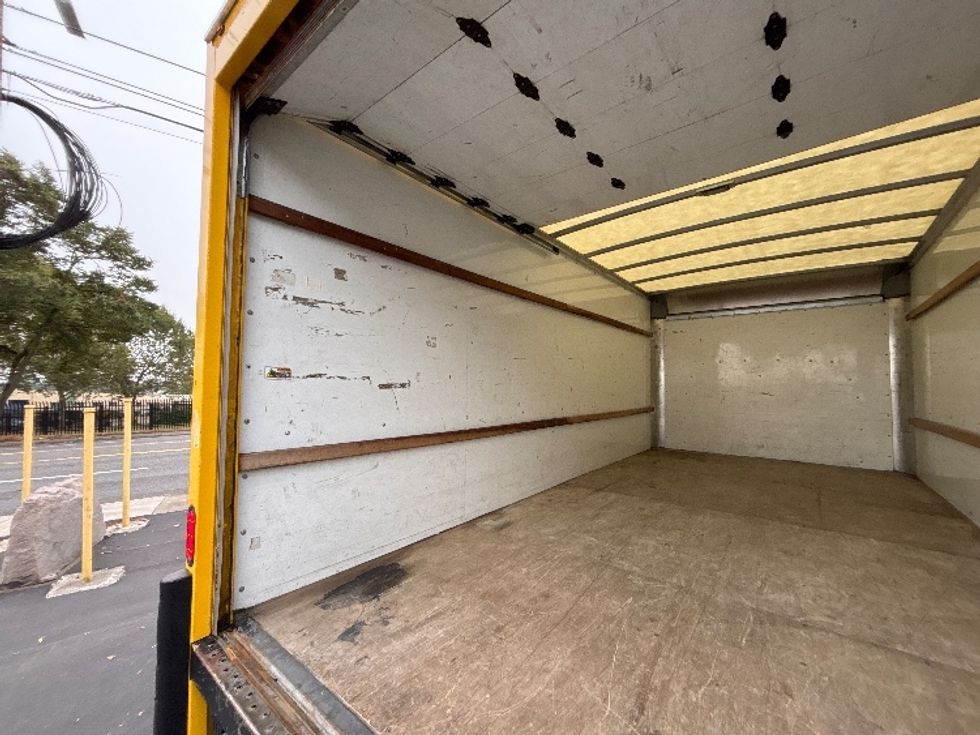 Light Duty Box Truck-Light and Medium Duty Trucks-GMC-2021-Savana G33903-Portland-OR-71,863\n\t\tmiles-$ 26,750 - Image 9