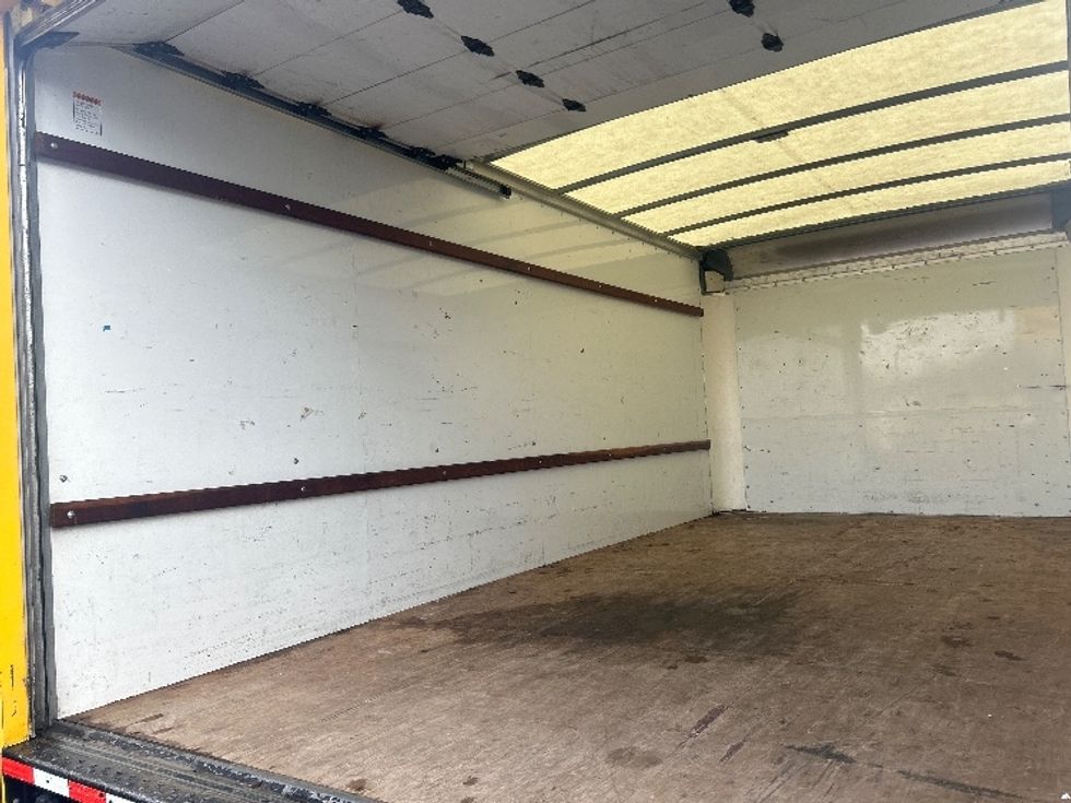 Light Duty Box Truck-Light and Medium Duty Trucks-GMC-2021-Savana G33903-Portland-OR-88,801\n\t\tmiles-$ 25,750 - Image 11