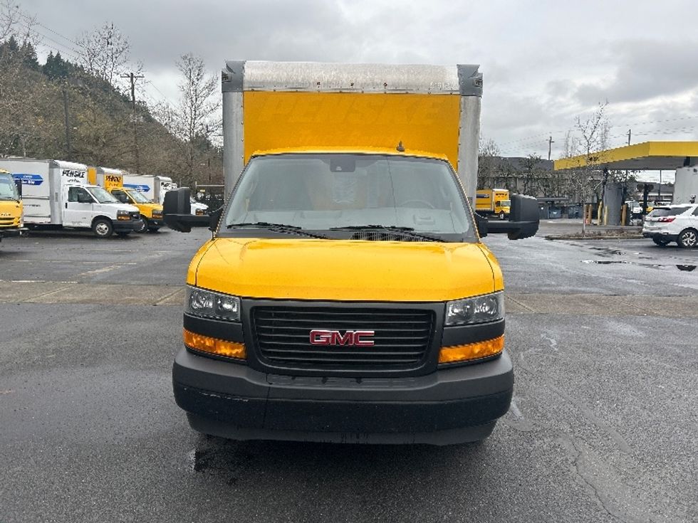 Light Duty Box Truck-Light and Medium Duty Trucks-GMC-2021-Savana G33903-Portland-OR-93,599\n\t\tmiles-$ 28,250 - Image 2