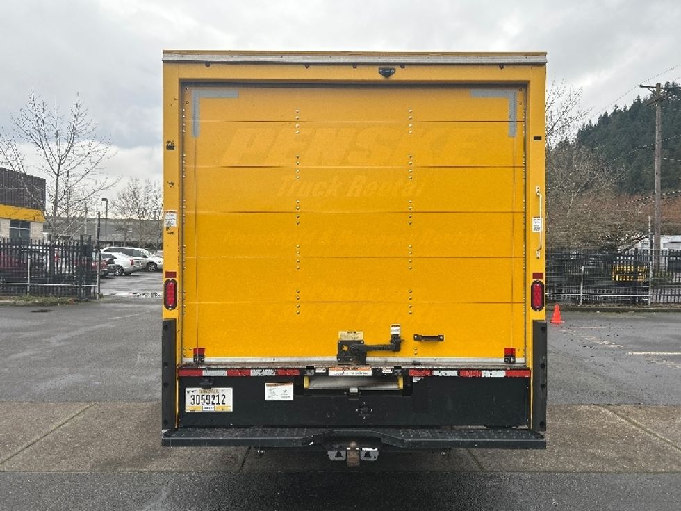 Light Duty Box Truck-Light and Medium Duty Trucks-GMC-2021-Savana G33903-Portland-OR-93,599\n\t\tmiles-$ 28,250 - Image 7