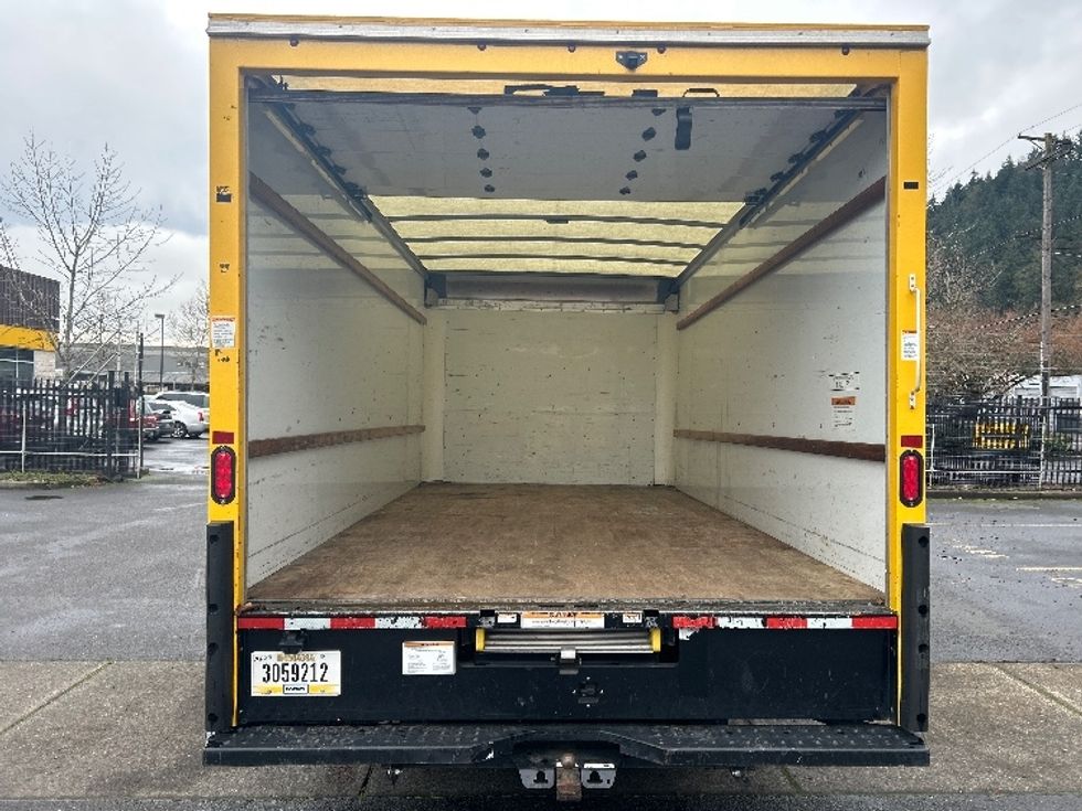 Light Duty Box Truck-Light and Medium Duty Trucks-GMC-2021-Savana G33903-Portland-OR-93,599\n\t\tmiles-$ 28,250 - Image 8