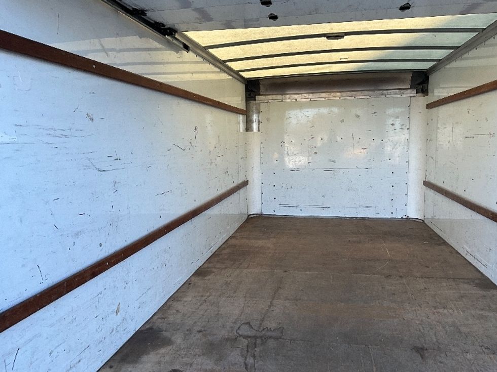 Light Duty Box Truck-Light and Medium Duty Trucks-GMC-2021-Savana G33903-Portland-OR-99,826\n\t\tmiles-$ 27,750 - Image 11