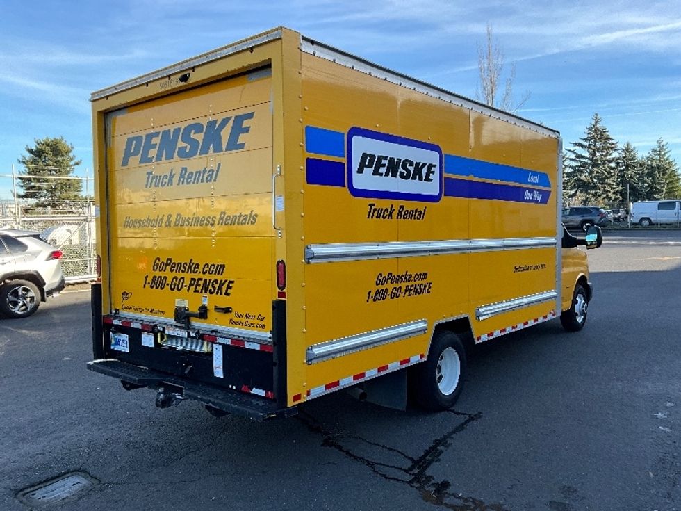 Light Duty Box Truck-Light and Medium Duty Trucks-GMC-2021-Savana G33903-Portland-OR-99,826\n\t\tmiles-$ 27,750 - Image 13