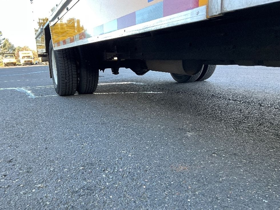 Light Duty Box Truck-Light and Medium Duty Trucks-GMC-2021-Savana G33903-Portland-OR-99,826\n\t\tmiles-$ 27,750 - Image 14