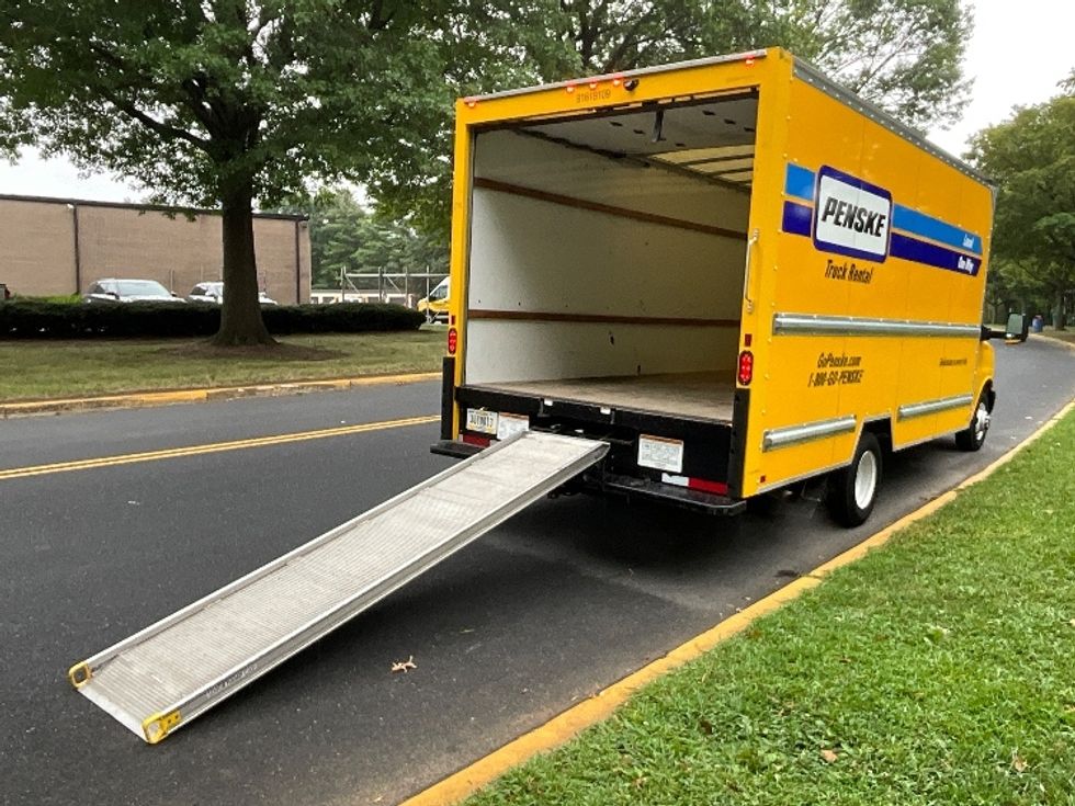 Light Duty Box Truck-Light and Medium Duty Trucks-GMC-2021-Savana G33903-Pottstown-PA-106,217\n\t\tmiles-$ 22,500 - Image 26