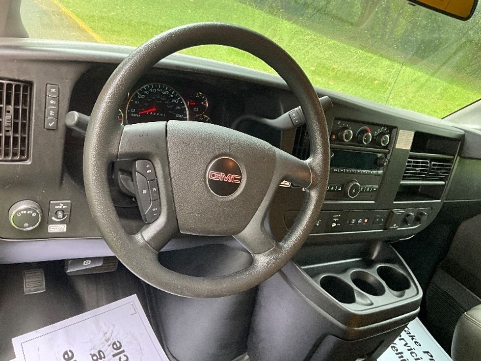 Light Duty Box Truck-Light and Medium Duty Trucks-GMC-2021-Savana G33903-Pottstown-PA-106,632\n\t\tmiles-$ 24,500 - Image 17