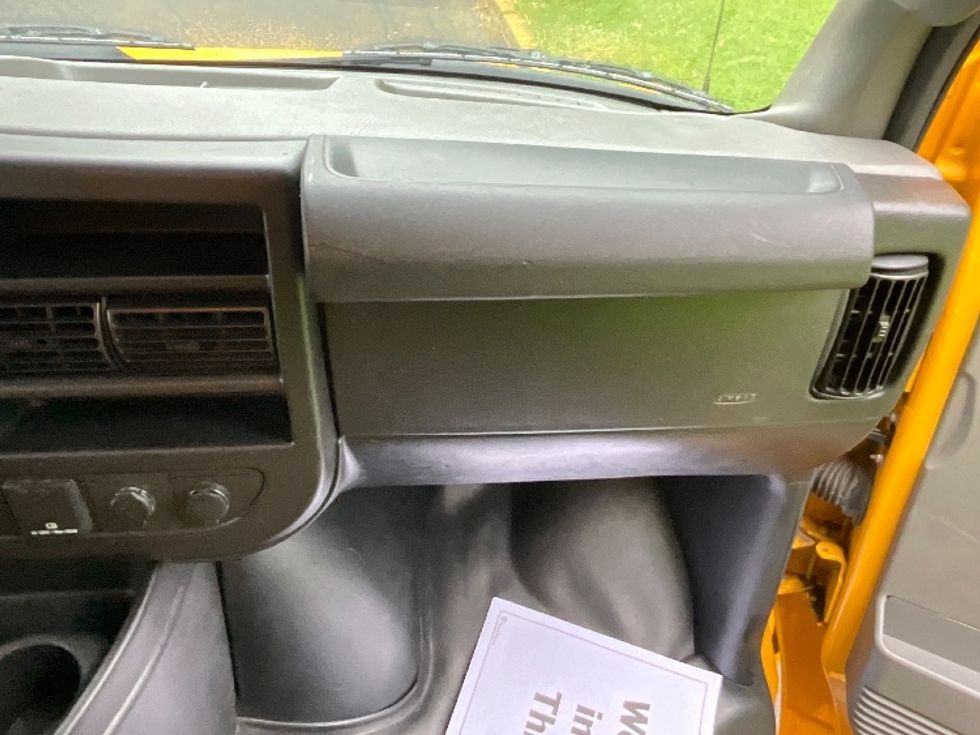 Light Duty Box Truck-Light and Medium Duty Trucks-GMC-2021-Savana G33903-Pottstown-PA-106,632\n\t\tmiles-$ 24,500 - Image 19