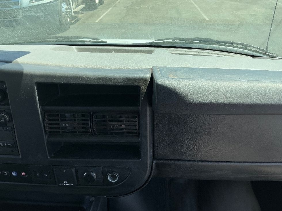 Light Duty Box Truck-Light and Medium Duty Trucks-GMC-2021-Savana G33903-Prescott Valley-AZ-74,080\n\t\tmiles-$ 13,500 - Image 20